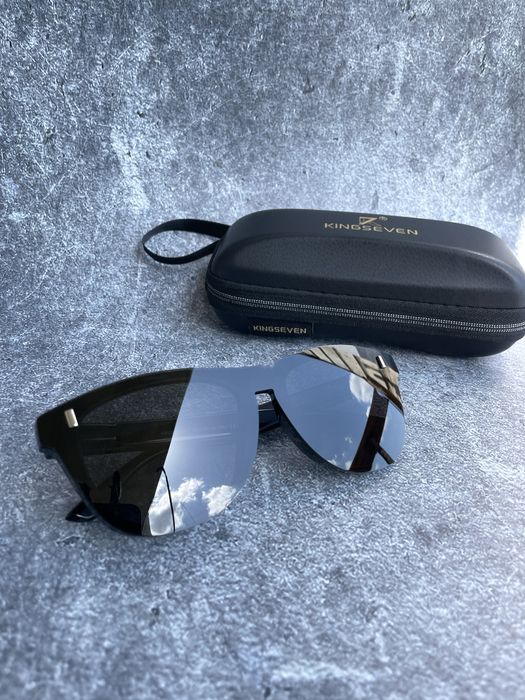 Сонцезахисні окуляри унісекс з чохлом