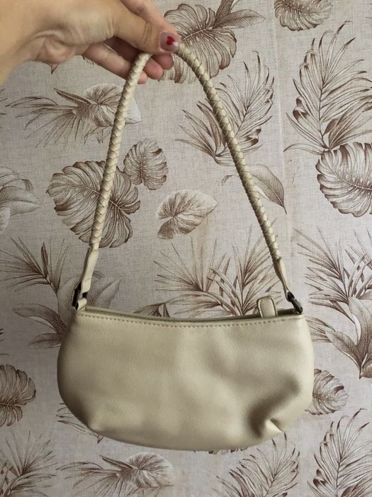 Сумочка бежева