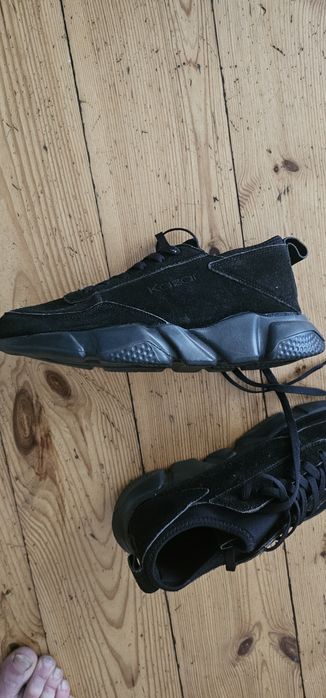 BUTY E MĘSKIE Czarne Skóra