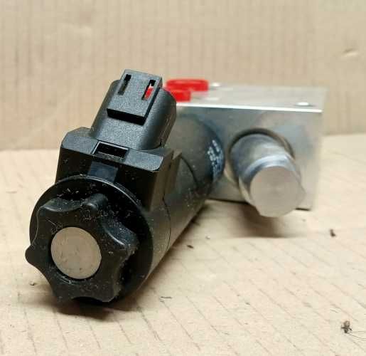 Zawor hydrauliczny Jcb - org