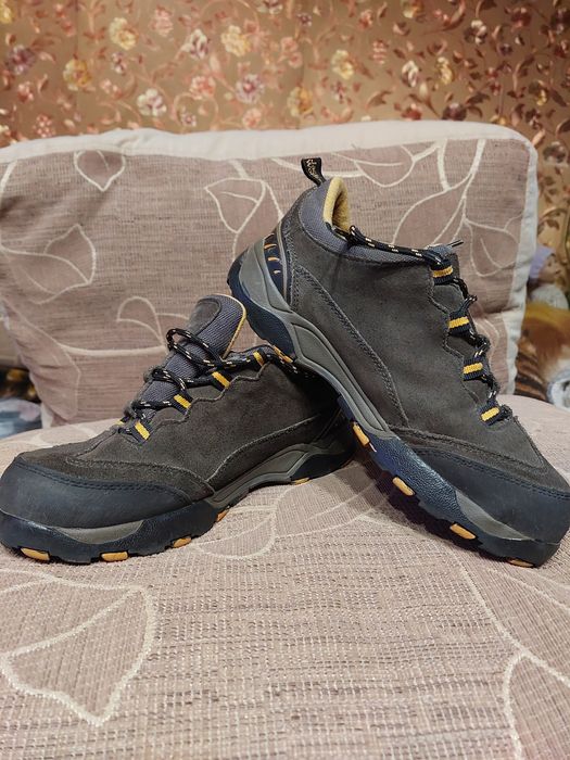 Кросовки туристические ,термо Jack Wolfskin