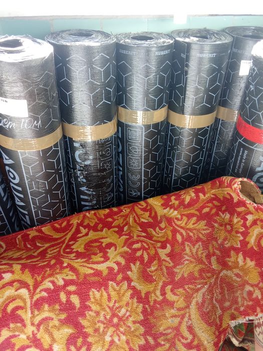 Продам рубероид по 10 м.