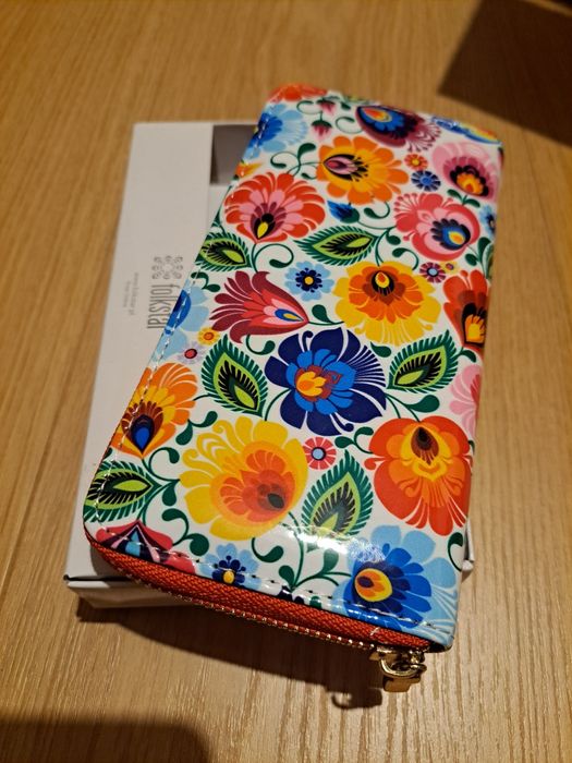Portfel z motywem kwiatowym folklor