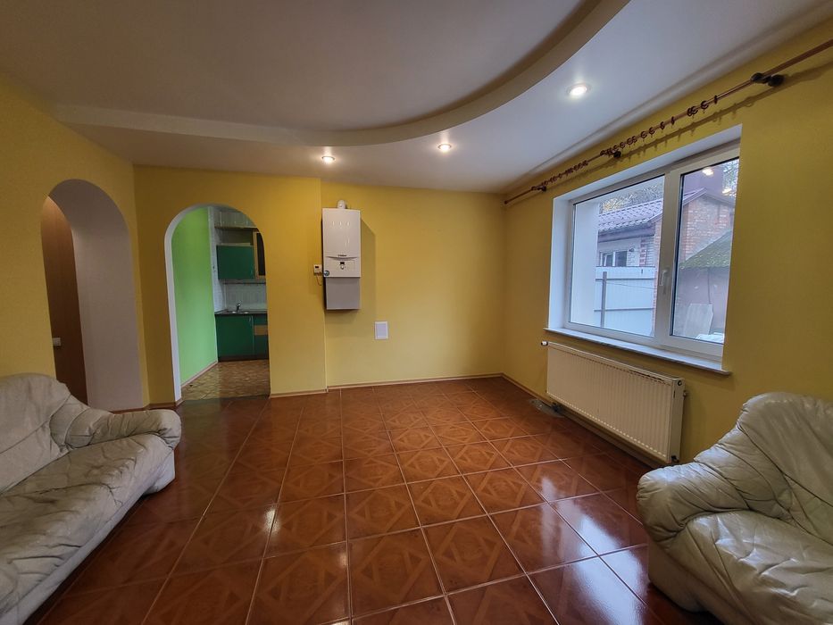 Продам частину будинку в центрі