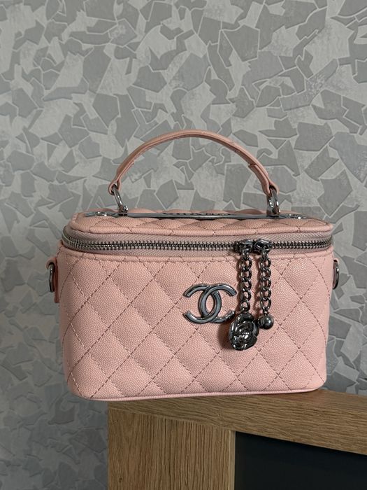 Рожева сумочка chanel