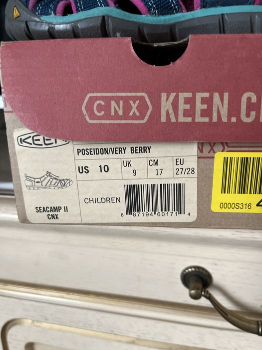Босоніжки KEEN 27/28р.