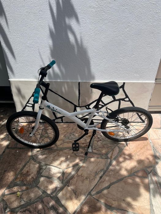 Vendo Bicicleta BTwin Boy 300.
