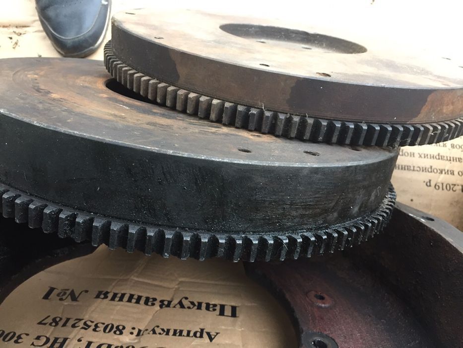 Маховик кожух перкінс Д2500, Д3900 балканкар автомат, механіка