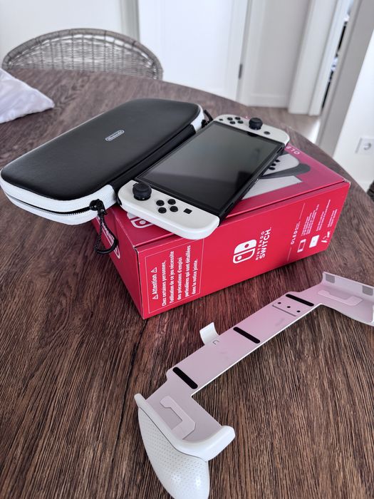 Nintendo Switch OLED + Mario Kart 8 картридж + 128GB / Гарний стан