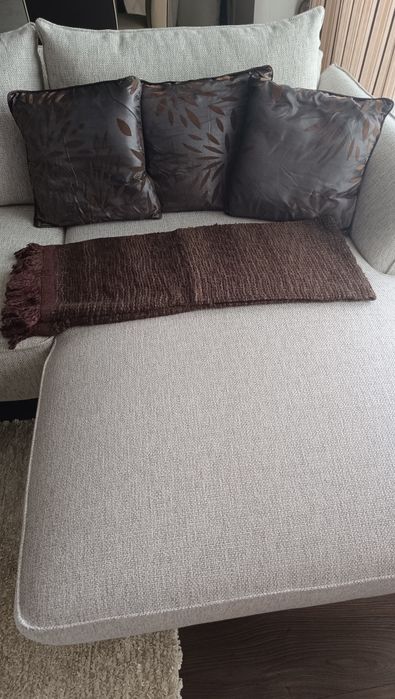 Conjunto de três almofadas com coberta