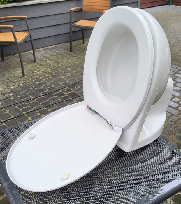 Muszla klozetową z deską