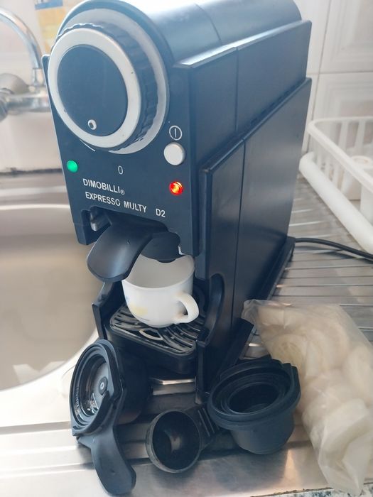 Maquina cafe cimbalino / capsulas dimobilli expresso multy impecavel