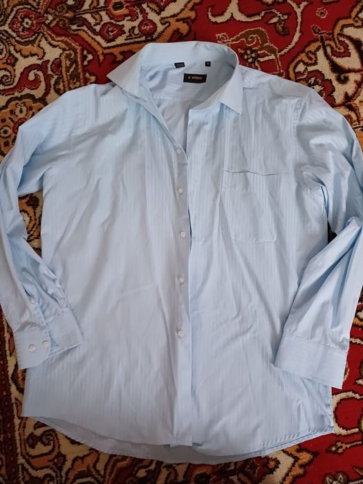 Рубашки мужские с длинным руковом  5 шт 52-54 размера