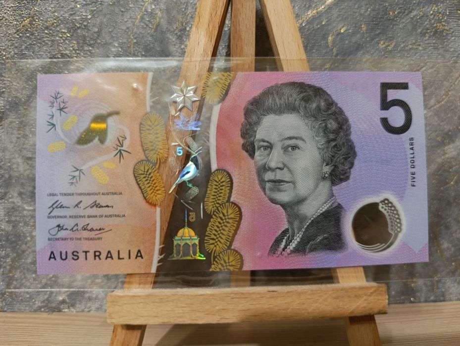 Банкнота полімерна 5 dollars Australia UNC