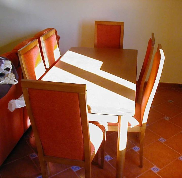 Mesa de Refeições, com opção 6 cadeiras