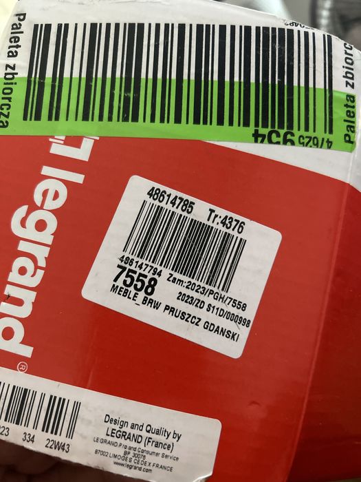 Legrand Noir Black 6 540 02 Gniazdo prądowe uchylne