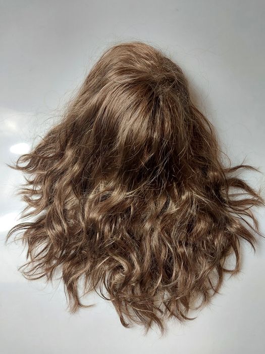 Nowa peruka brązowa falowana stfantasy jak ludzkie włosy