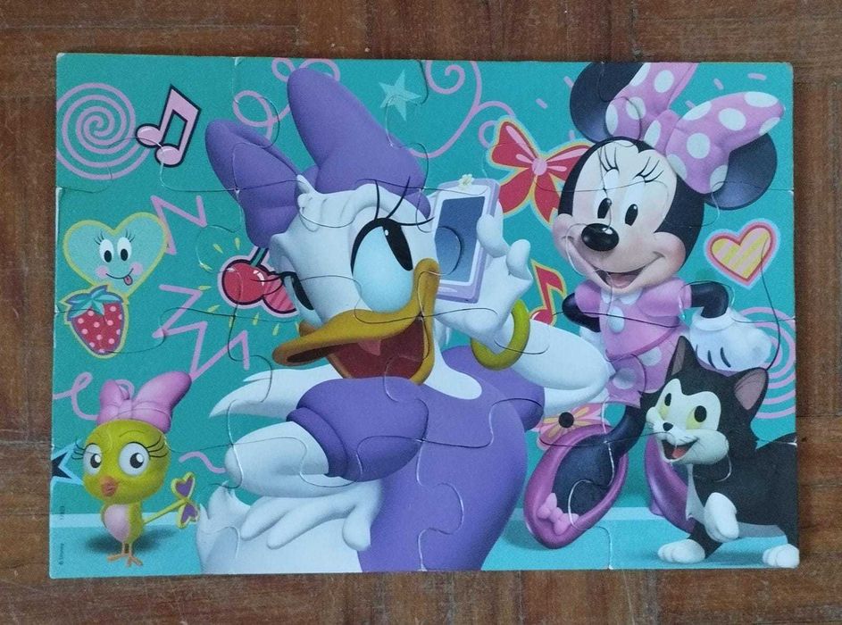 Puzzle Minnie e Margarida Disney - 2 puzzles em madeira