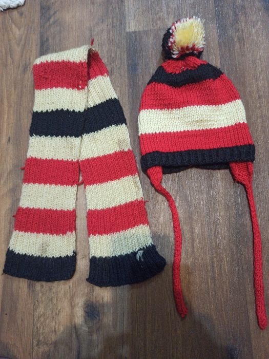 Віддам шапку, шарф