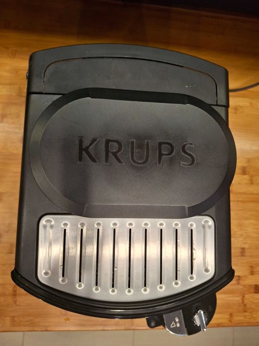 Sprzedam Ekspres ciśnieniowy Krups EA82