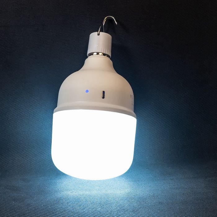 Акумуляторна LED-лампа