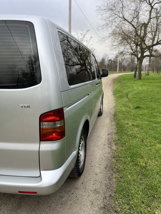 Volkswagen T5 Caravelle • Пасажир • Комфорт • Гарний стан