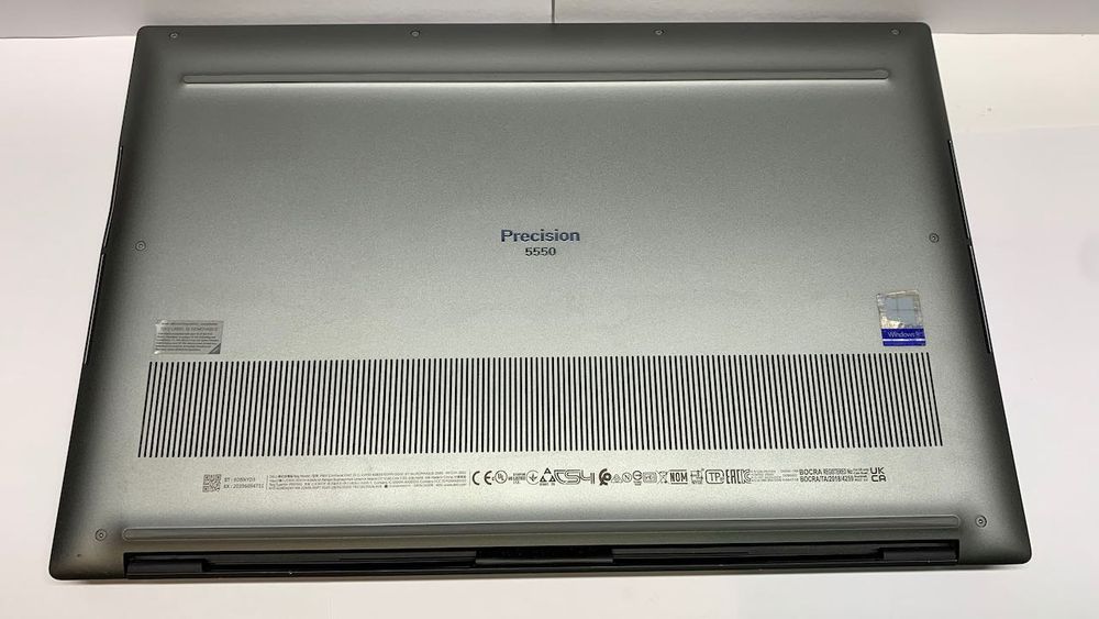 Dell Precision 5550 i7-10850H 2.7GHz 32/1000GB SSD W10 Pro LAPTOP