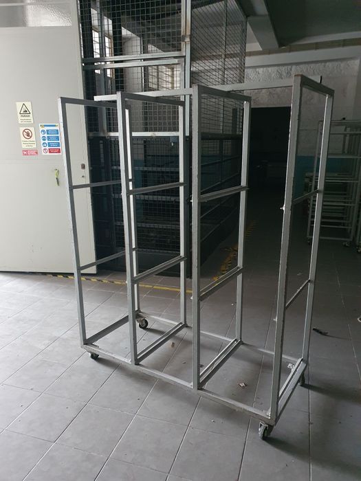 Carros de transporte de cestos