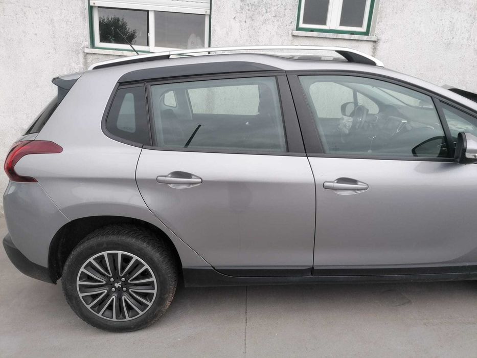 Peugeot 2008 1.5Bluehdi 102cv para peças