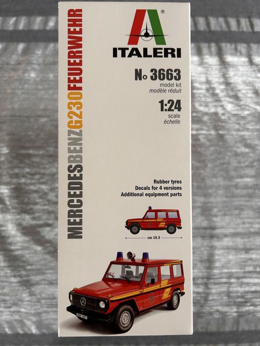 Samochód straż pożarna Mercedes Benz G230 model Italeri 3663