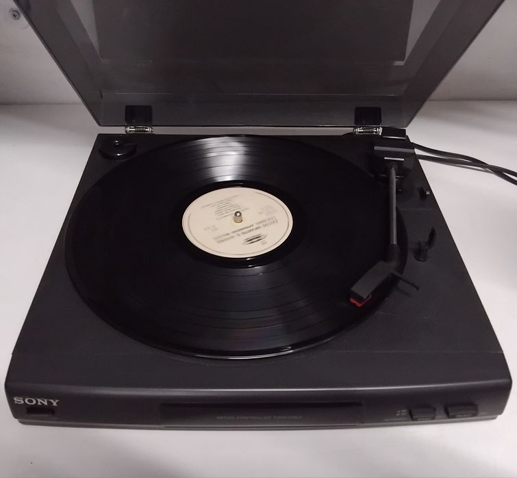 SONY gira-discos PS-LX56