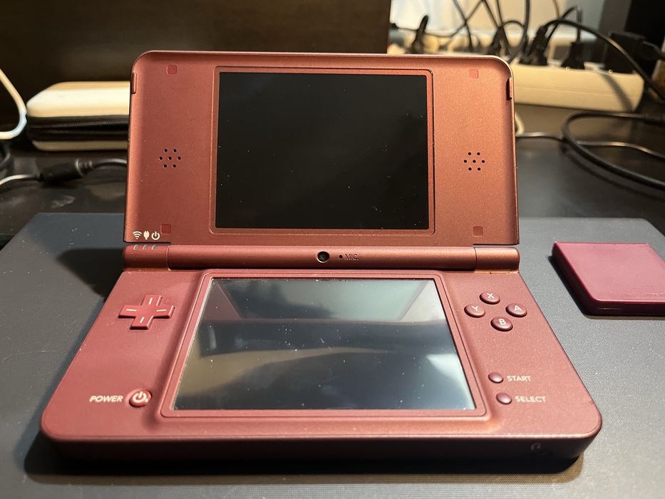 Nintendo DSi XL bardzo ladna w zestawie