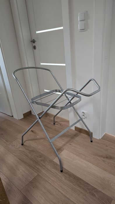 Stojak na wanienkę niemowlecą