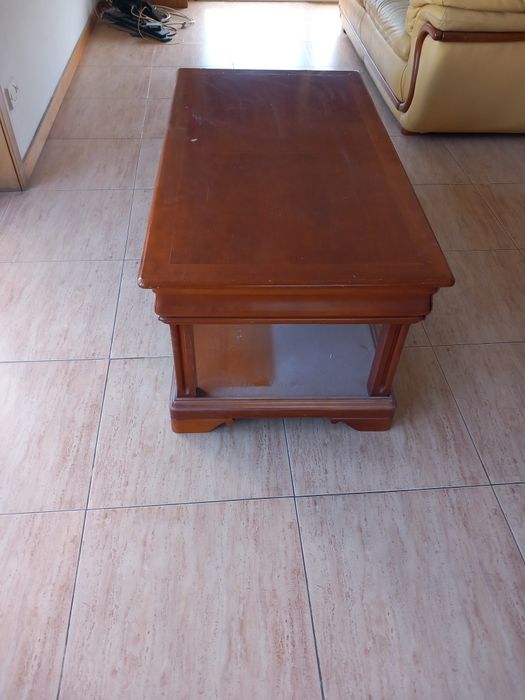 Mesa de centro cerejeira