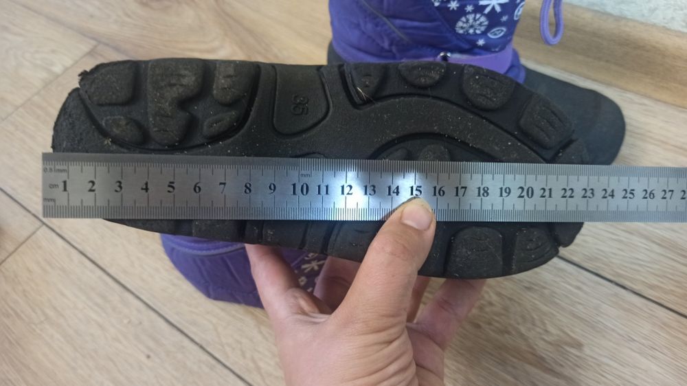 Кроссовки и ботинки для девочки