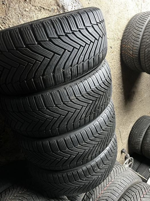 Продам власну Резину 225.50.17