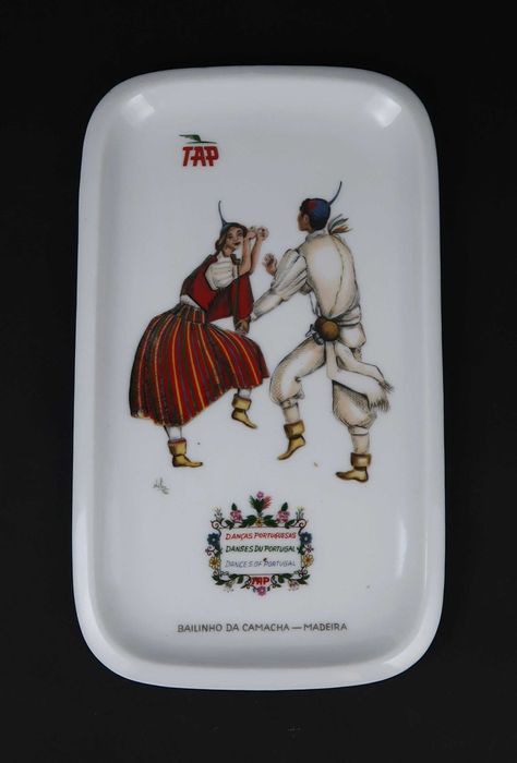 Cinzeiro de praia Vista Alegre - Bailinho da Madeira