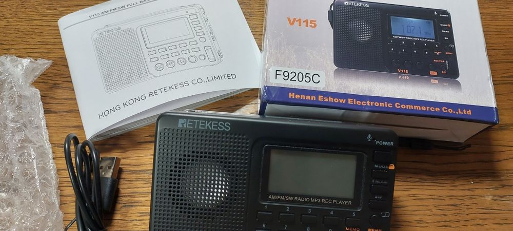 Приймач RETEKESS  на  відновлення або на запчастини як новий.