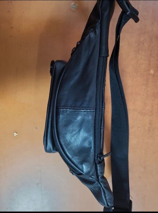 Nerka skóra naturalna czarna duża