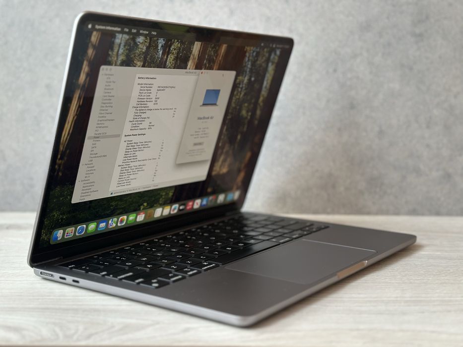 Macbook air m2 A2681 16gb 93%