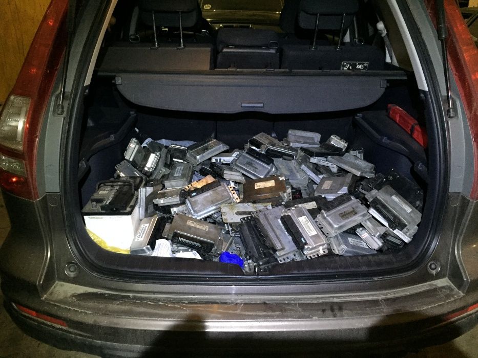 блок управления ваз 2107_2104_21067 -1411020-11_12_21_22_10 ЭБУ мозги