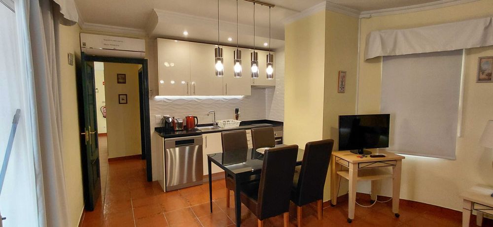 T2 c/Piscina e WiFi, condominio fechado em Monte Gordo