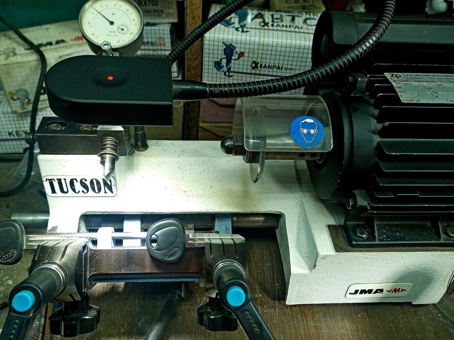 Виготовлення дублікатів ключів, автомобільних ключів у м. Чугуїв.