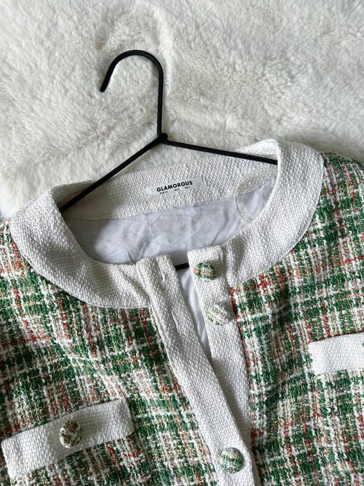 твідовий костюм в стилі Chanel