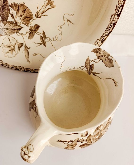 Jarro e Bacia Franceses