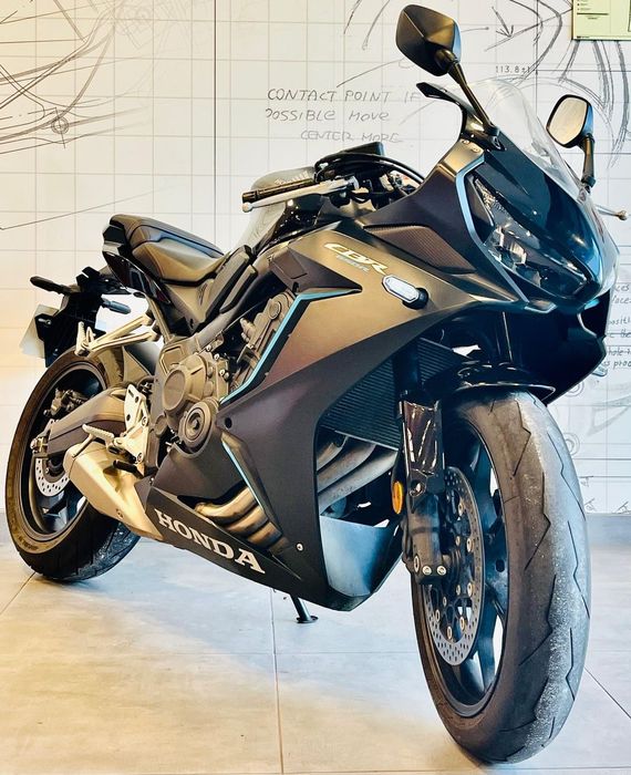 Honda CBR  650R