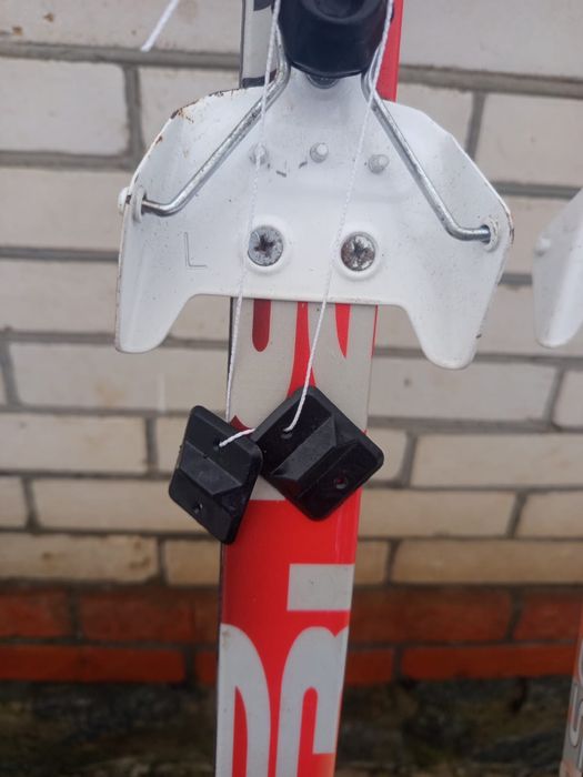 Лижі + палки в гарному стані