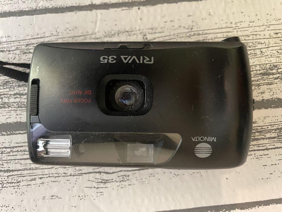 Aparat analogowy fotograficzny minolta riva 35 małpka lomo