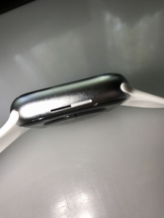 Годинник серій Watch8