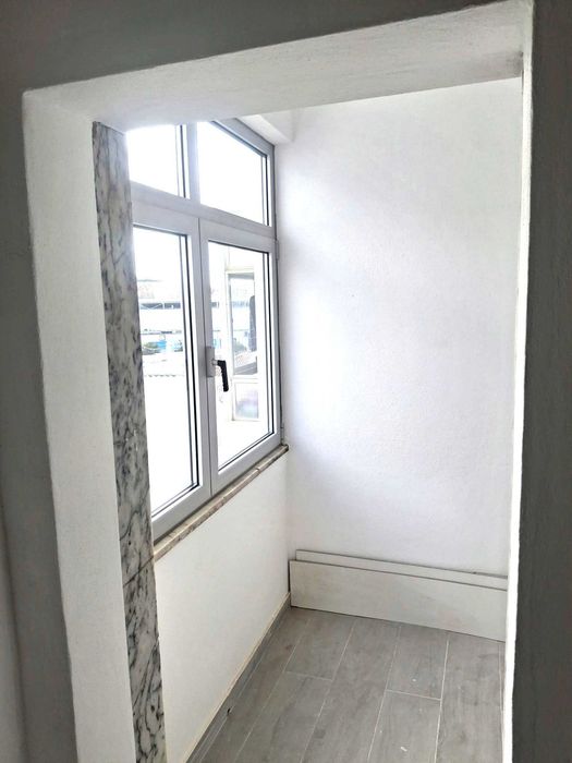 Apartamento t-3 ou 4 assoalhadas